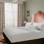 The Hoxton, 4*