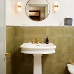 The Hoxton, 4*