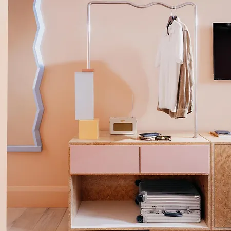 The Hoxton, Hotel 4*