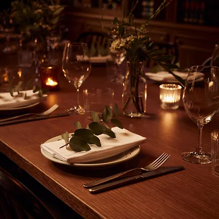 The Hoxton, Hotel 4*