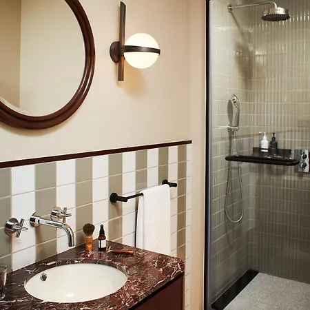 Otel The Hoxton, 4*