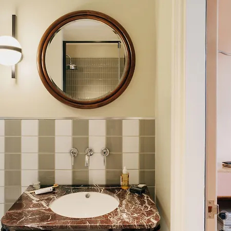 The Hoxton, 4*