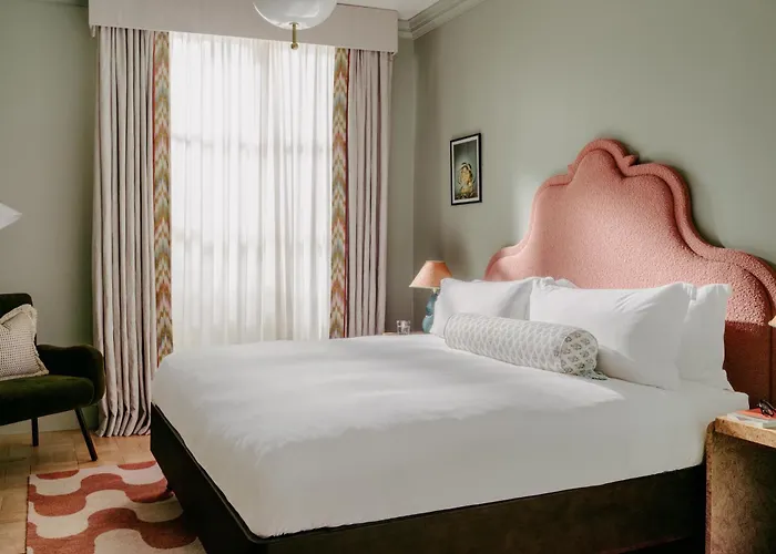 The Hoxton, 4*