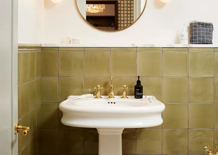 The Hoxton, 4*