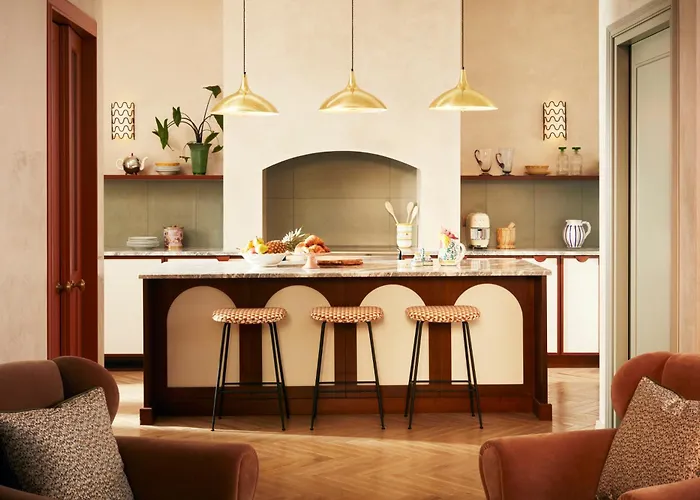 The Hoxton, 4*