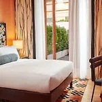 The Hoxton, 4*